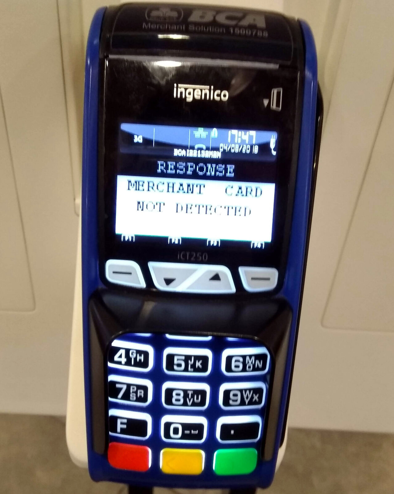 Payment terminal on a retail counter